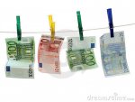 euro-banknotes-laundry-rope-9114784.jpg
